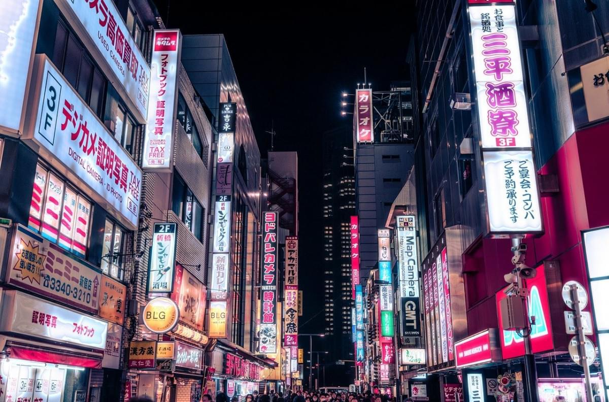 shinjuku tokyo neon notte segni 2